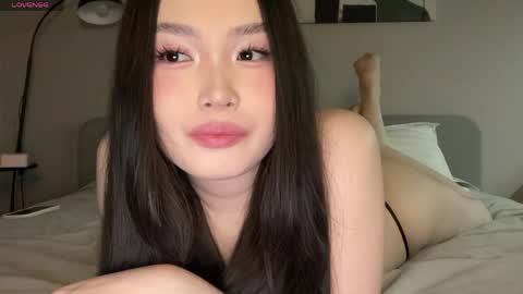 jennie_yung online show from May 21, 11:34 pm