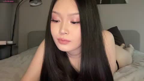 jennie_yung online show from July 17, 11:20 pm