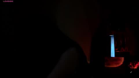 jennies_body online show from February 1, 12:59 pm