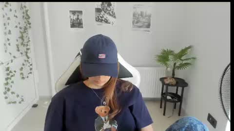 Snapshot of jenniestar chatting on July 26, 12:23 pm Karla online show from July 26, 12:23 pm