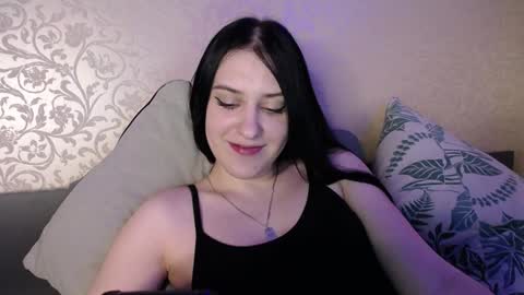 Snapshot of jennifeeeer chatting on December 30, 12:43 am Helen online show from December 30, 12:43 am