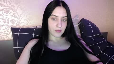 Snapshot of jennifeeeer chatting on February 4, 11:06 pm Helen online show from February 4, 11:06 pm