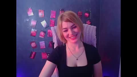 Jennifer online show from March 12, 6:52 am