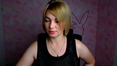 Snapshot of jennifer_cuttie chatting on June 29, 5:25 am Jennifer online show from June 29, 5:25 am