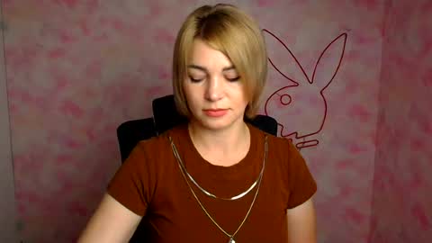 Snapshot of jennifer_cuttie chatting on July 10, 5:45 am Jennifer online show from July 10, 5:45 am