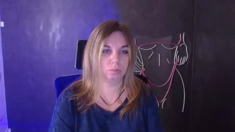 Jennifer online show from October 7, 7:27 am