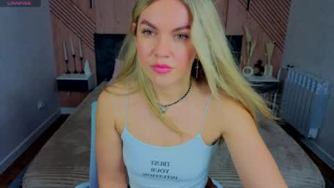 Snapshot of jennifer_perezz chatting on May 31, 4:47 pm Jennifer Perezz online show from May 31, 4:47 pm