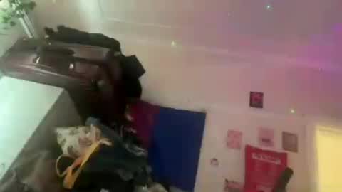 jennifer_robbie online show from June 14, 2:24 am