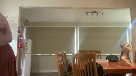 jennifer_robbie online show from June 23, 3:26 am