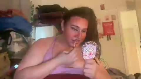jennifer_robbie online show from June 25, 5:45 am