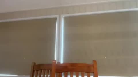 jennifer_robbie online show from July 8, 4:50 am