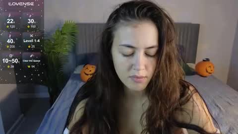 Jennifer online show from November 6, 7:31 am