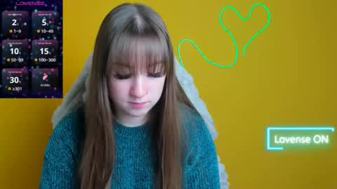 Snapshot of jennifer_xo_ chatting on December 3, 6:43 am Jennifer online show from December 3, 6:43 am