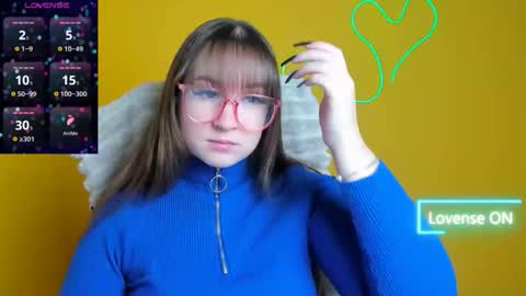 Snapshot of jennifer_xo_ chatting on December 4, 6:44 am Jennifer online show from December 4, 6:44 am