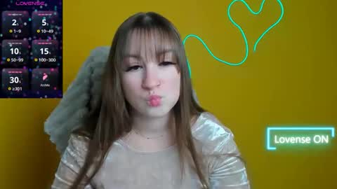 Snapshot of jennifer_xo_ chatting on December 5, 12:36 pm Jennifer online show from December 5, 12:36 pm