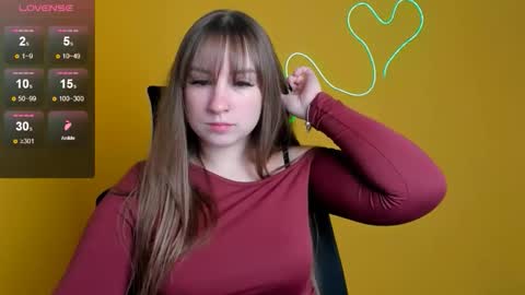 Snapshot of jennifer_xo_ chatting on December 16, 7:35 am Jennifer online show from December 16, 7:35 am