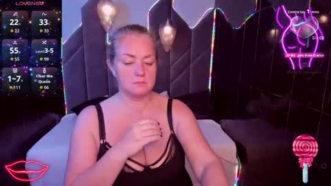 Snapshot of jenniferlight chatting on November 10, 2:54 am Jennifer online show from November 10, 2:54 am