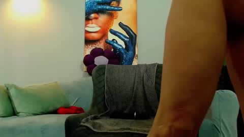 Snapshot of jenniferreys chatting on November 26, 6:47 am jenniferreys online show from November 26, 6:47 am