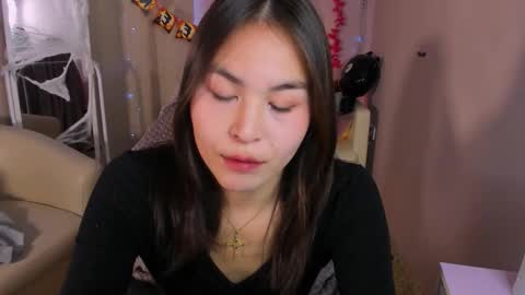 Jenni online show from October 30, 6:04 am