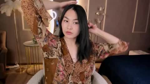 Jenni online show from November 24, 11:43 am