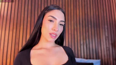 Snapshot of jennmiller_ chatting on February 3, 12:14 pm online show from February 3, 12:14 pm