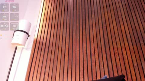 Snapshot of jennmiller_ chatting on February 6, 3:20 pm online show from February 6, 3:20 pm