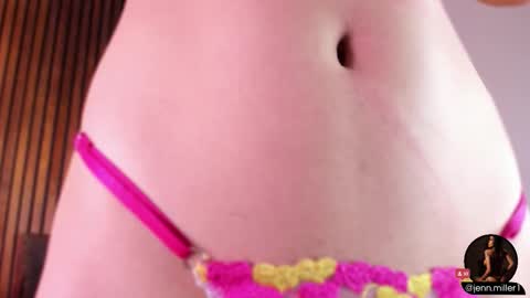 Snapshot of jennmiller_ chatting on October 23, 12:59 pm online show from October 23, 12:59 pm