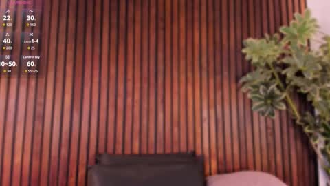 Snapshot of jennmiller_ chatting on November 4, 1:32 pm online show from November 4, 1:32 pm