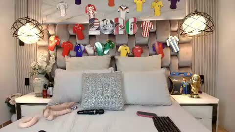 Jennsexy  online show from July 18, 7:17 pm