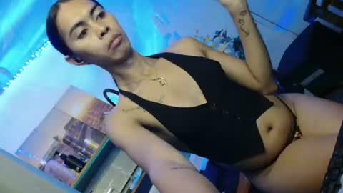 PRETTY JENNY online show from March 20, 9:52 pm