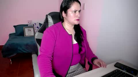 Snapshot of jenny__777 chatting on October 29, 2:36 am jenny__777 online show from October 29, 2:36 am