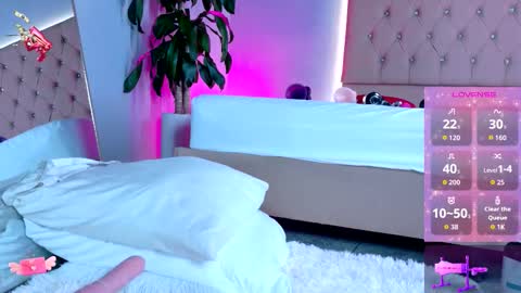 jenny__lawrence online show from February 21, 9:10 am