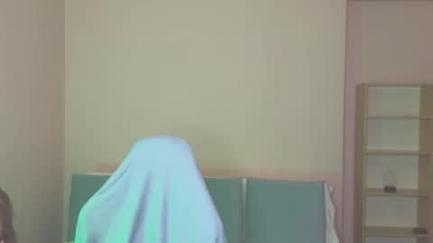 Snapshot of jenny_angelok chatting on February 11, 2:00 pm Next broadcast on December 05 subject to change online show from February 11, 2:00 pm