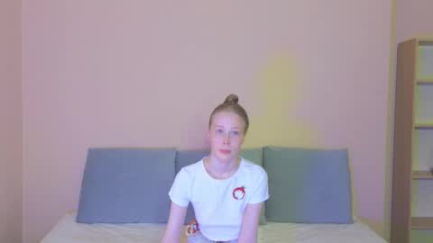 Snapshot of jenny_angelok chatting on February 12, 1:17 pm Next broadcast on December 05 subject to change online show from February 12, 1:17 pm