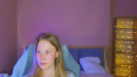 Snapshot of jenny_angelok chatting on May 29, 2:48 pm Next broadcast on December 05 subject to change online show from May 29, 2:48 pm