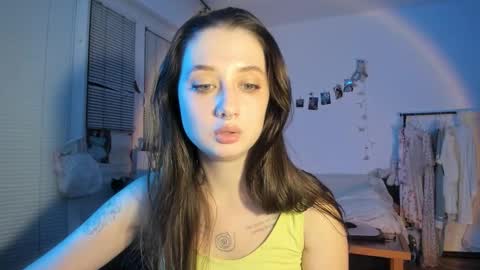 Jennifer Jenny Darling   online show from September 27, 6:13 pm