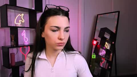 Snapshot of jenny_donne chatting on March 3, 6:08 am jenny_donne online show from March 3, 6:08 am