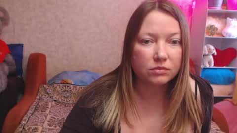 Snapshot of jenny_oliviawow chatting on April 8, 3:23 pm All the most interesting in private. my room for my smile online show from April 8, 3:23 pm