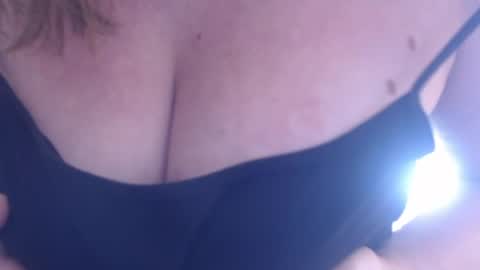 Snapshot of jenny_oliviawow chatting on April 9, 8:42 am All the most interesting in private. my room for my smile online show from April 9, 8:42 am