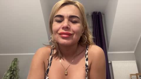 Jenny online show from January 16, 9:05 am