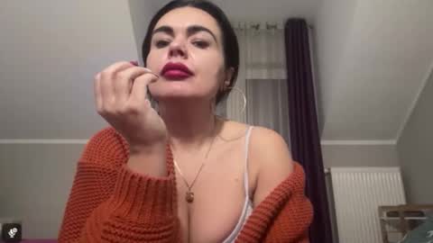 Jenny online show from December 3, 8:12 am