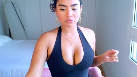 Snapshot of jenny_roberts96 chatting on June 5, 2:56 pm Jenny Roberts online show from June 5, 2:56 pm