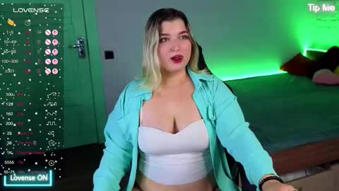 jenny_smitx online show from October 11, 9:08 am