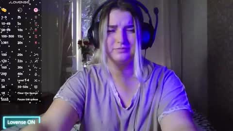 jenny_smitx online show from October 22, 2:12 am