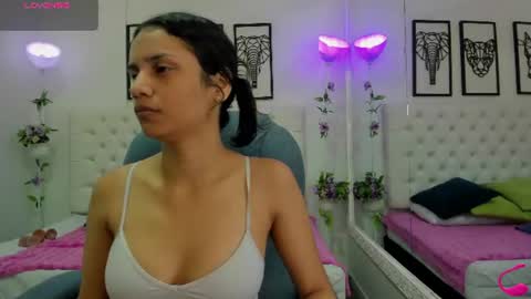Snapshot of jenny_stark chatting on June 25, 11:37 am jenny_stark online show from June 25, 11:37 am