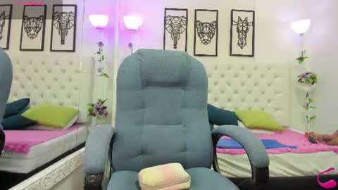 Snapshot of jenny_stark chatting on July 7, 11:25 am jenny_stark online show from July 7, 11:25 am