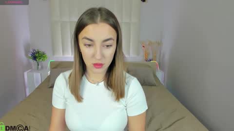 Snapshot of jennybecker chatting on November 1, 8:05 am JennyBecker online show from November 1, 8:05 am