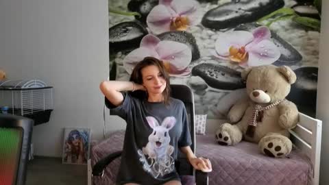 jennycutey online show from March 2, 3:34 am