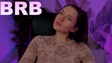 Snapshot of jennydens chatting on December 12, 5:20 am Jenny NO Nude online show from December 12, 5:20 am