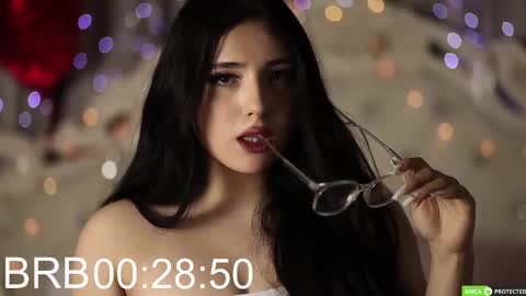 Jenny Ferguson online show from October 19, 6:14 am